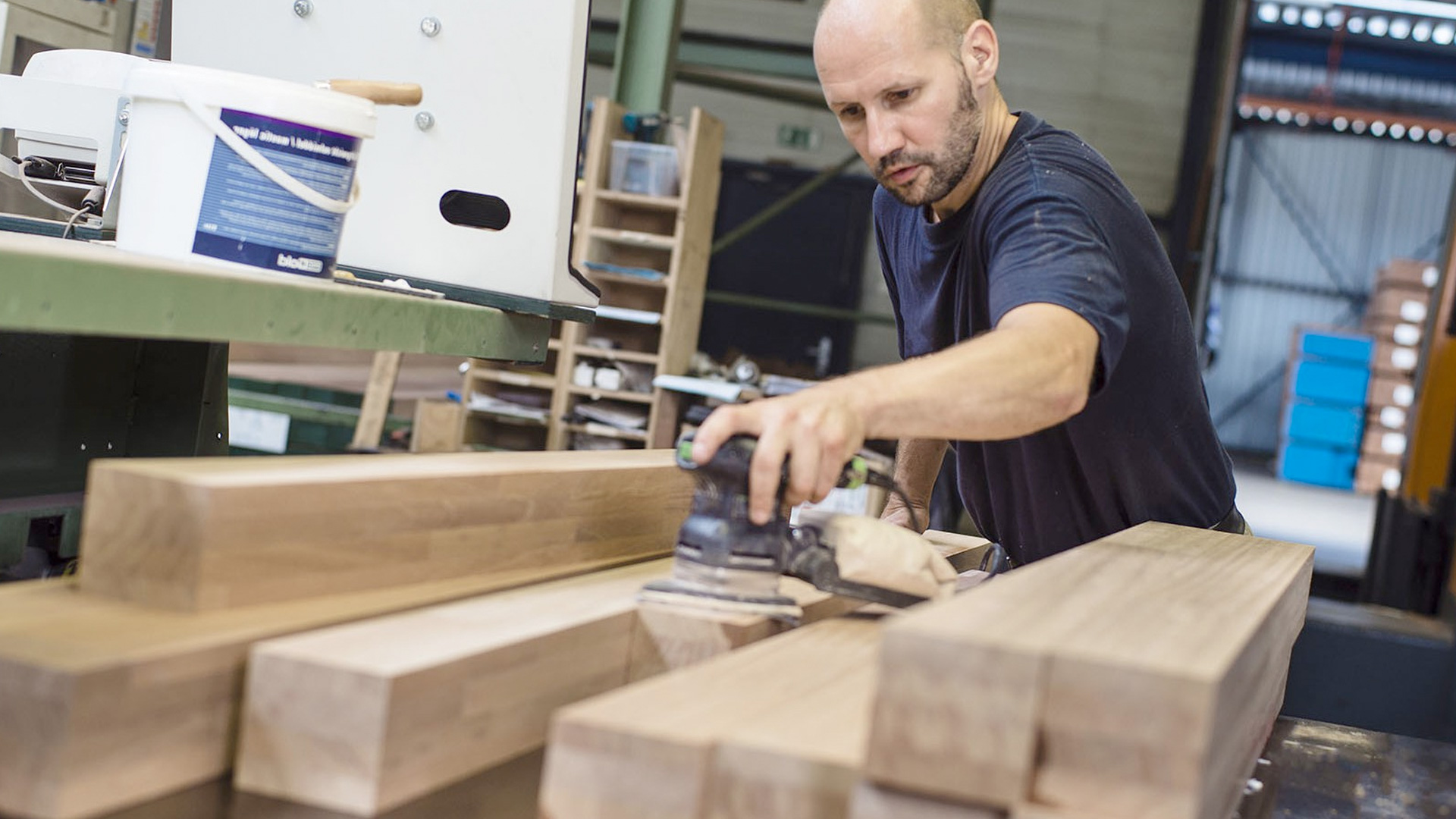 HOUT100% | Header aansluiten