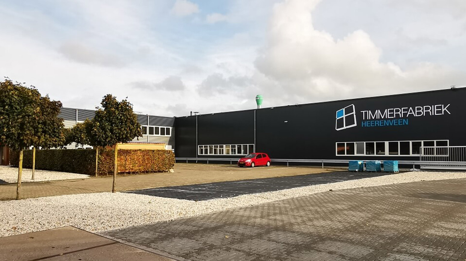 Timmerfabriek Heerenveen B.V. Vooraanzicht Timmerfabriek Heerenveen B.V.