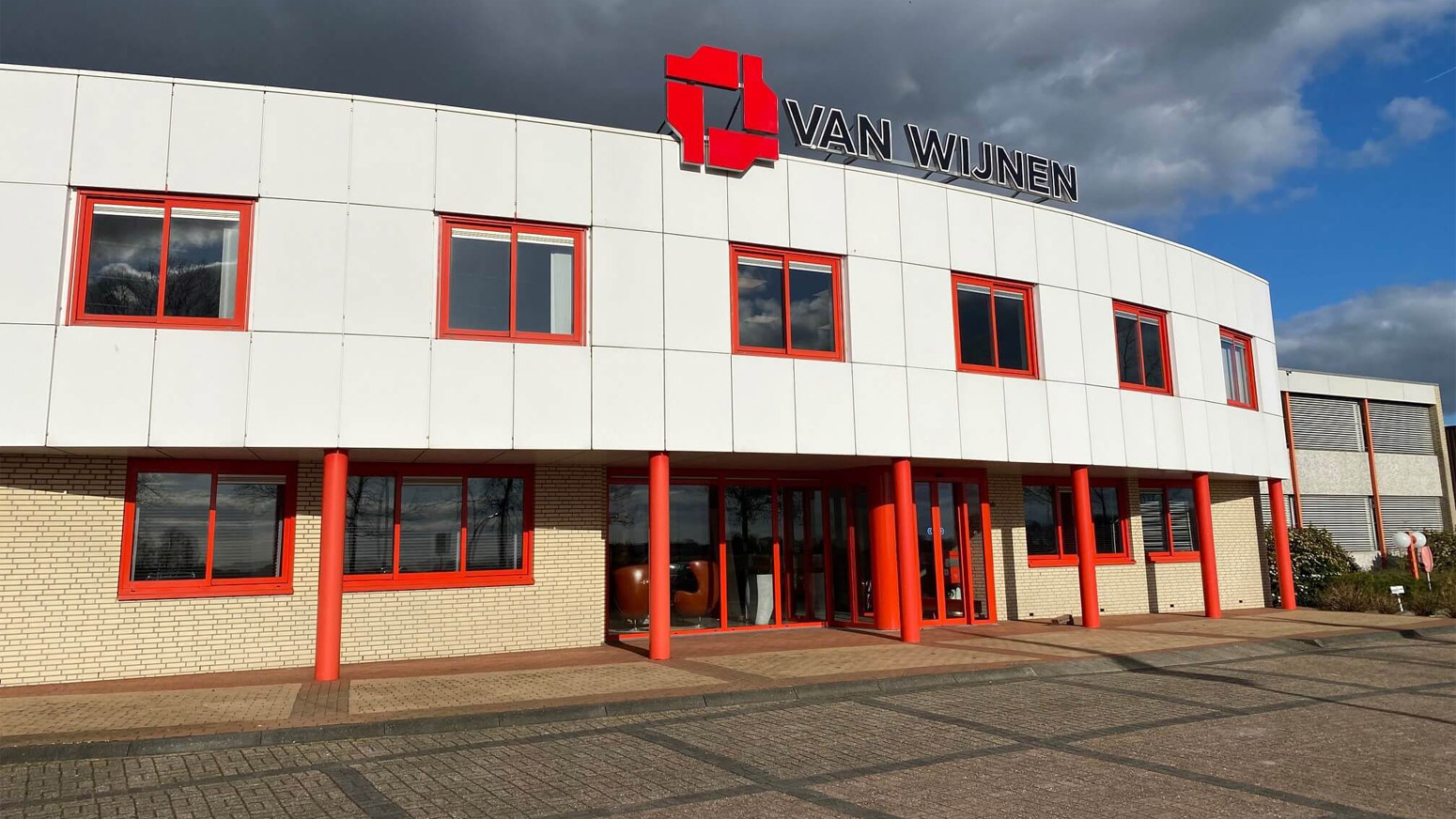 Van wijnen smart frames Gebouw van Van Wijnen Smart Frames B.V. in Gorredijk